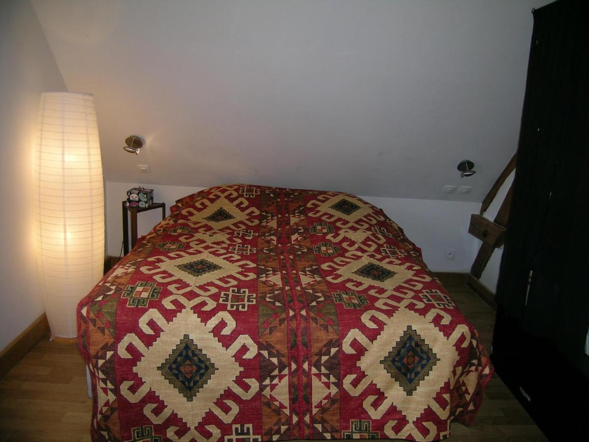Bed and Breakfast La Grange aux Roses à Tursac Chambre photo